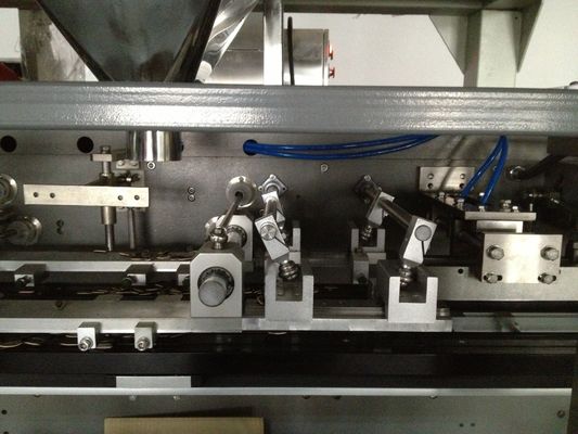 Horizontale 3 Partijen die Tribune op de Machine van de Zakverpakking verzegelen