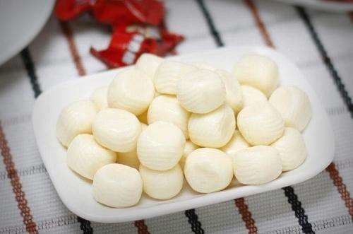 De kleine Machine Met geringe geluidssterkte van de de Zakverpakking van het Melksuikergoed